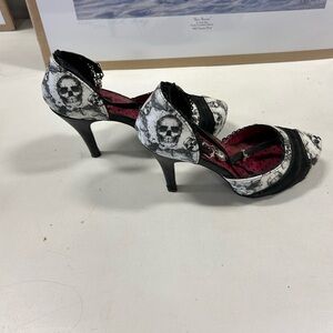 Iron Fist. Edgy Black and White Skull Heels